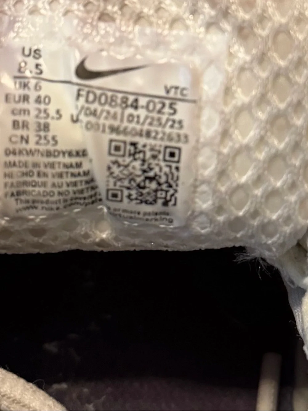Nike Kids Silver and Light Grey Mesh Sneakers